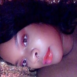 Meet your Posher, Tayla